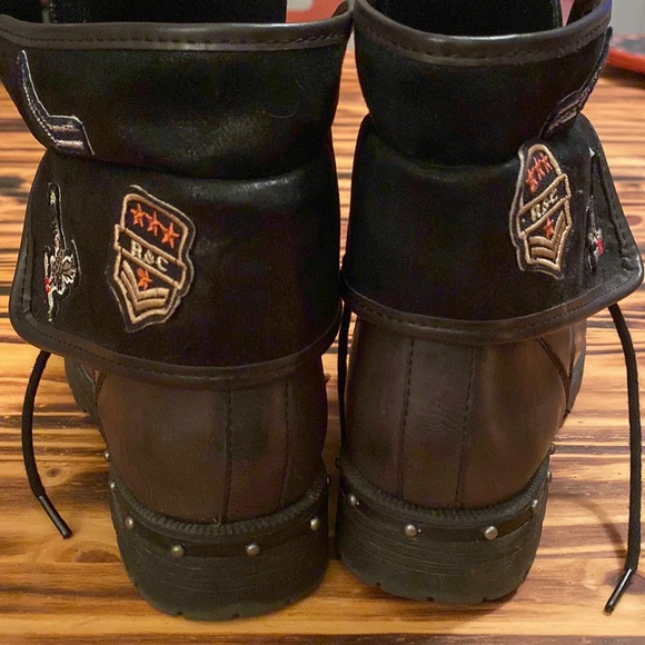 ROCK AND CANDY Black Ankle Boots w/designs sz 6.5 - Picture 5 of 6